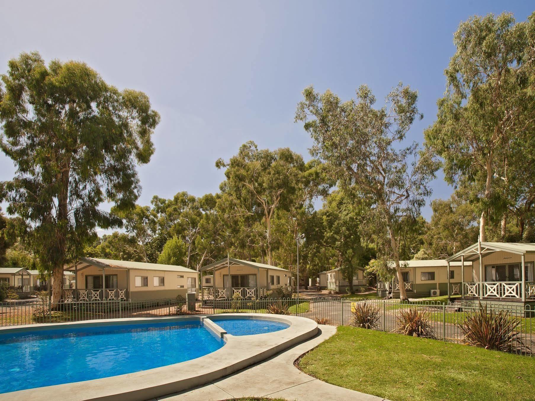 Crystal Brook Tourist Park Hotel Doncaster East Eksteriør billede