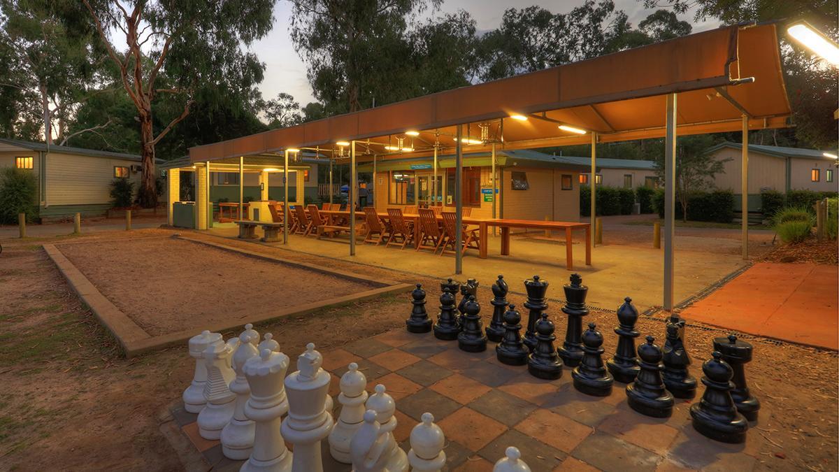 Crystal Brook Tourist Park Hotel Doncaster East Eksteriør billede